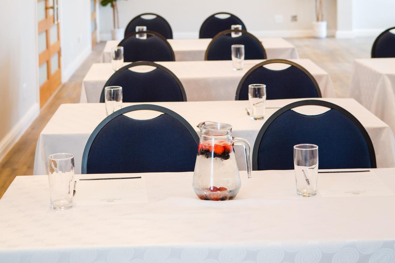 New National Hotel And Conference Пароу Екстериор снимка