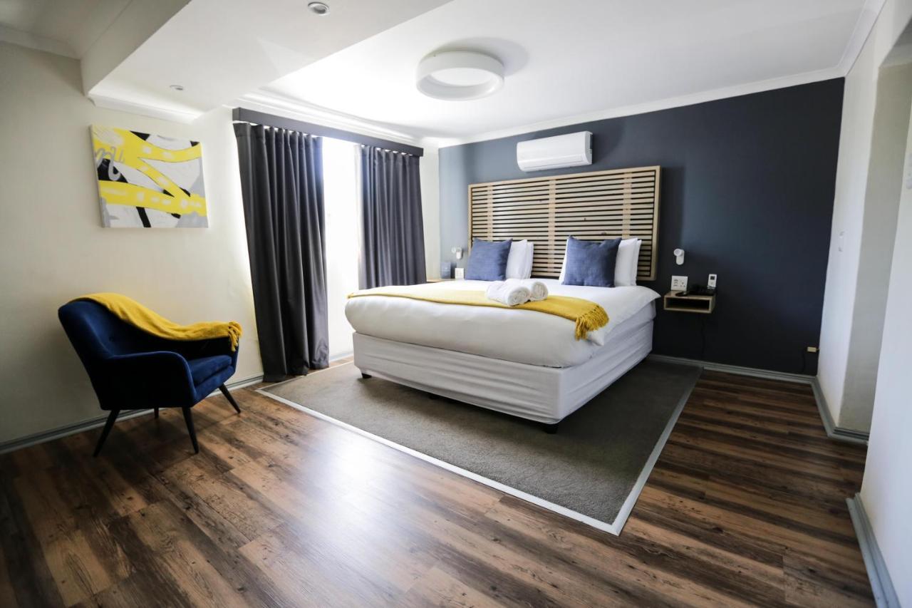 New National Hotel And Conference Пароу Екстериор снимка